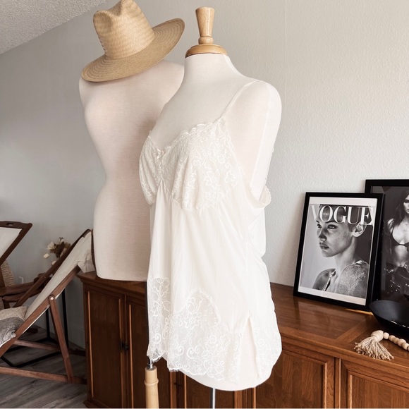 VANITY FAIR CREAM LACE TRIMMED SLIP TOP #0287 - Picture 2 of 7
